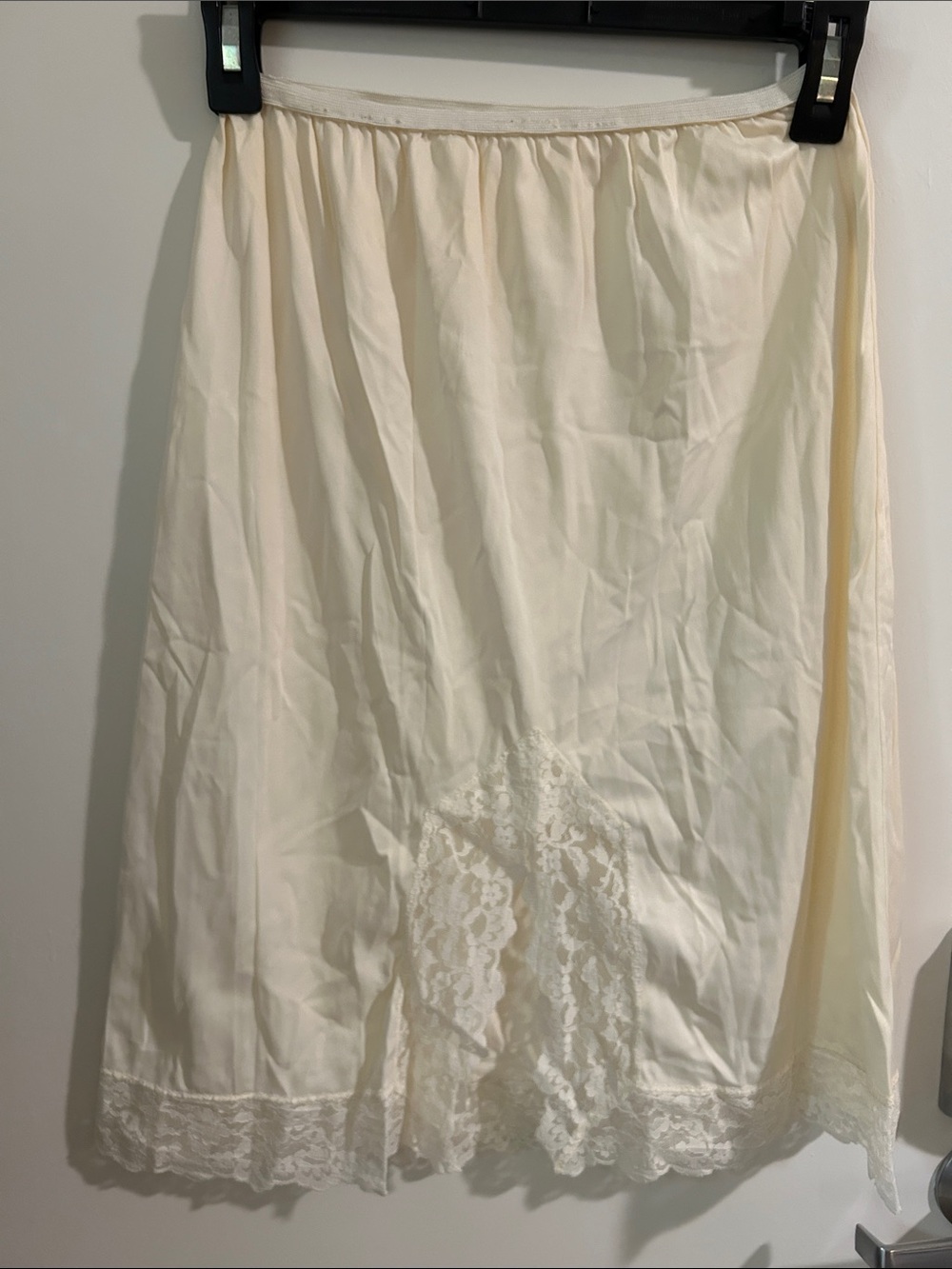 Vintage  Cream Lace-Trim Half Slip